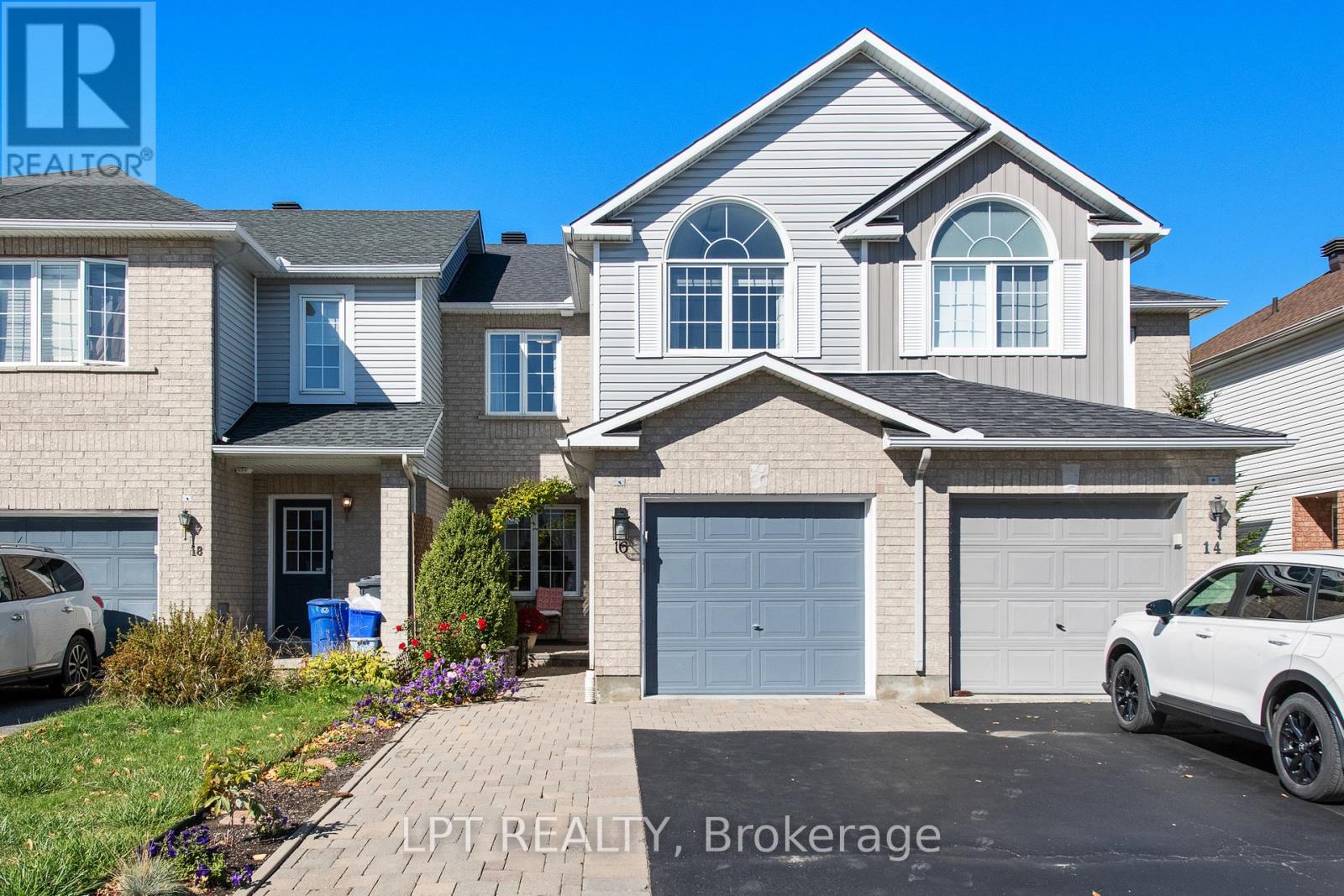 16 CALAVERAS AVENUE, Ottawa, Ontario