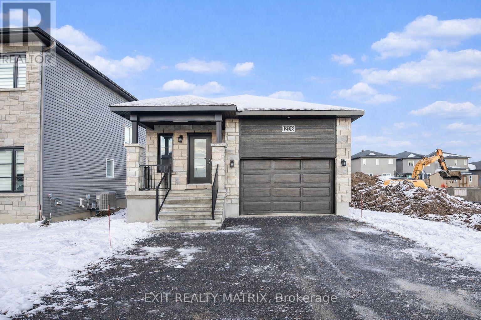1208 MONTBLANC CRESCENT, Russell, Ontario