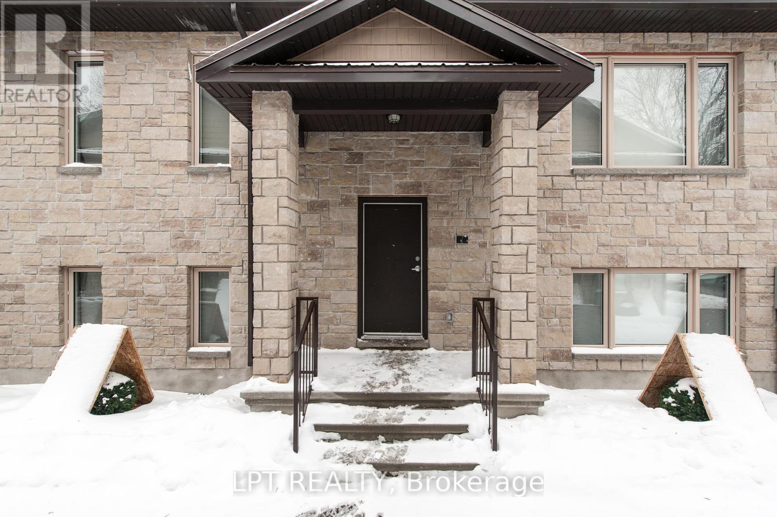 A - 3528 Mcbean Street, Ottawa, Ontario  K0A 2Z0 - Photo 2 - X12589642