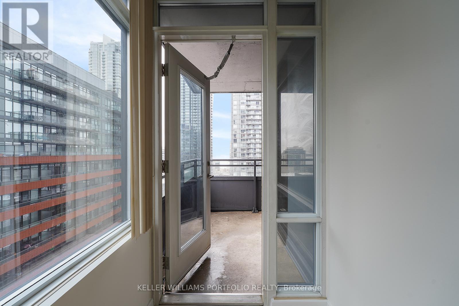 1505 - 25 Telegram Mews, Toronto (Waterfront Communities), Ontario  M5V 3Z1 - Photo 17 - C12640776