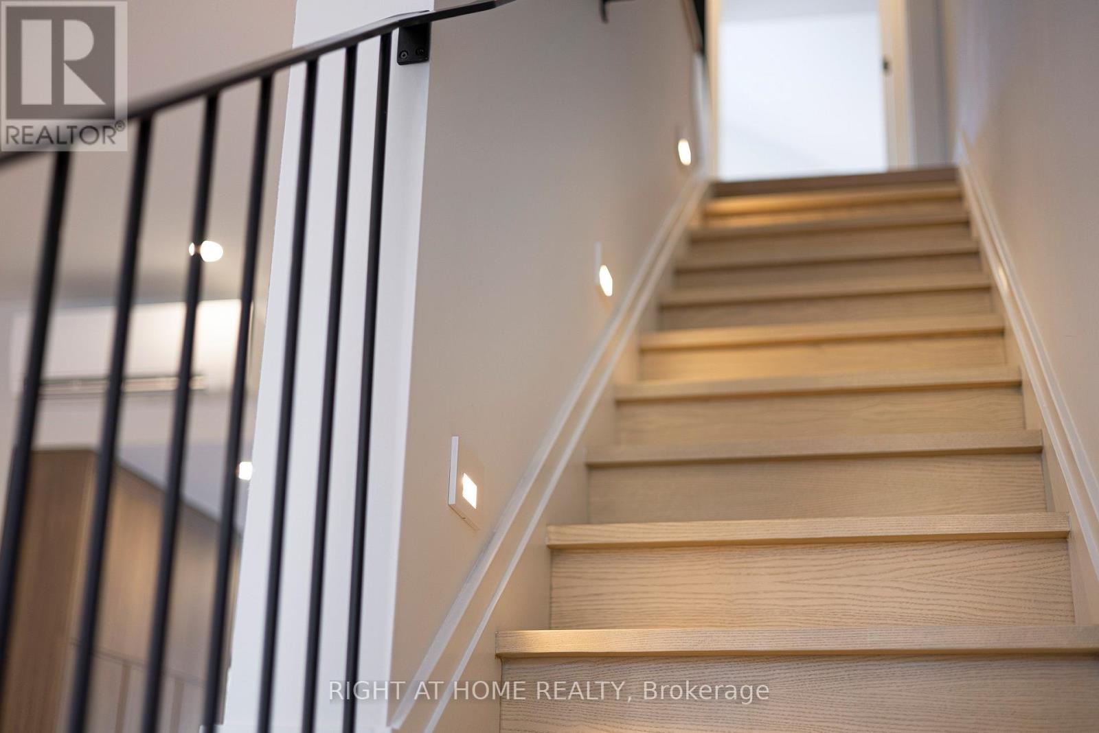 292 Borden Street, Toronto (University), Ontario  M5S 2N6 - Photo 18 - C12640816