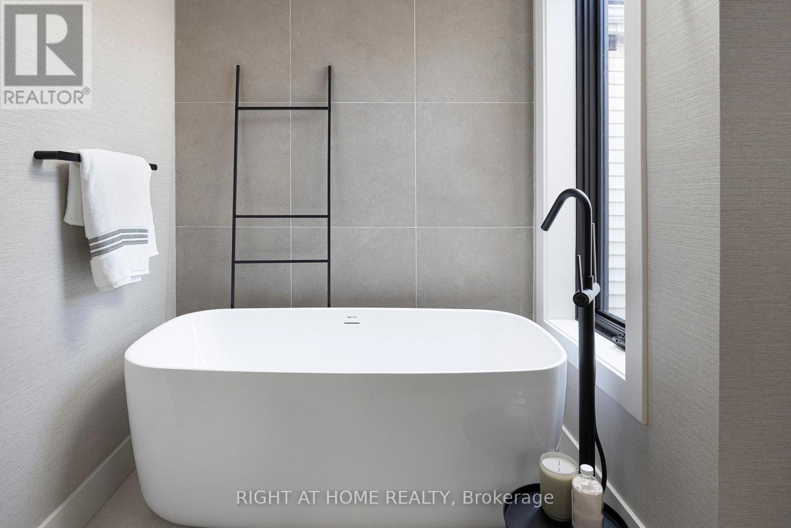 292 Borden Street, Toronto (University), Ontario  M5S 2N6 - Photo 27 - C12640816