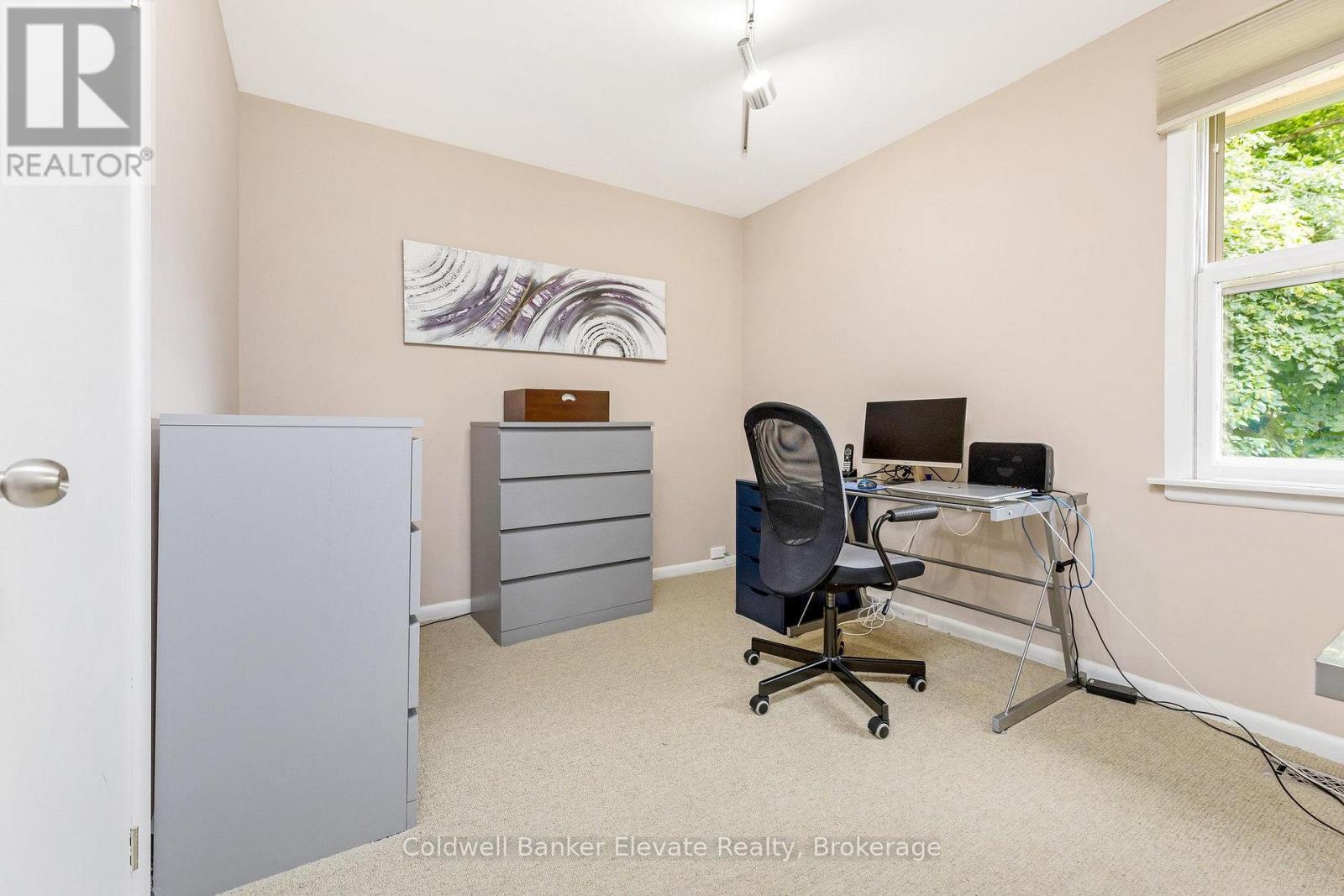 8 Ann Street, Halton Hills, Ontario  L7G 2V2 - Photo 34 - W12593910