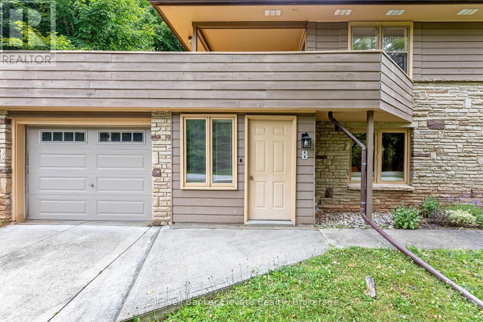 8 Ann Street, Halton Hills, Ontario  L7G 2V2 - Photo 10 - W12593910