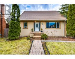 12 GLEN AGAR DRIVE, Toronto, Ontario