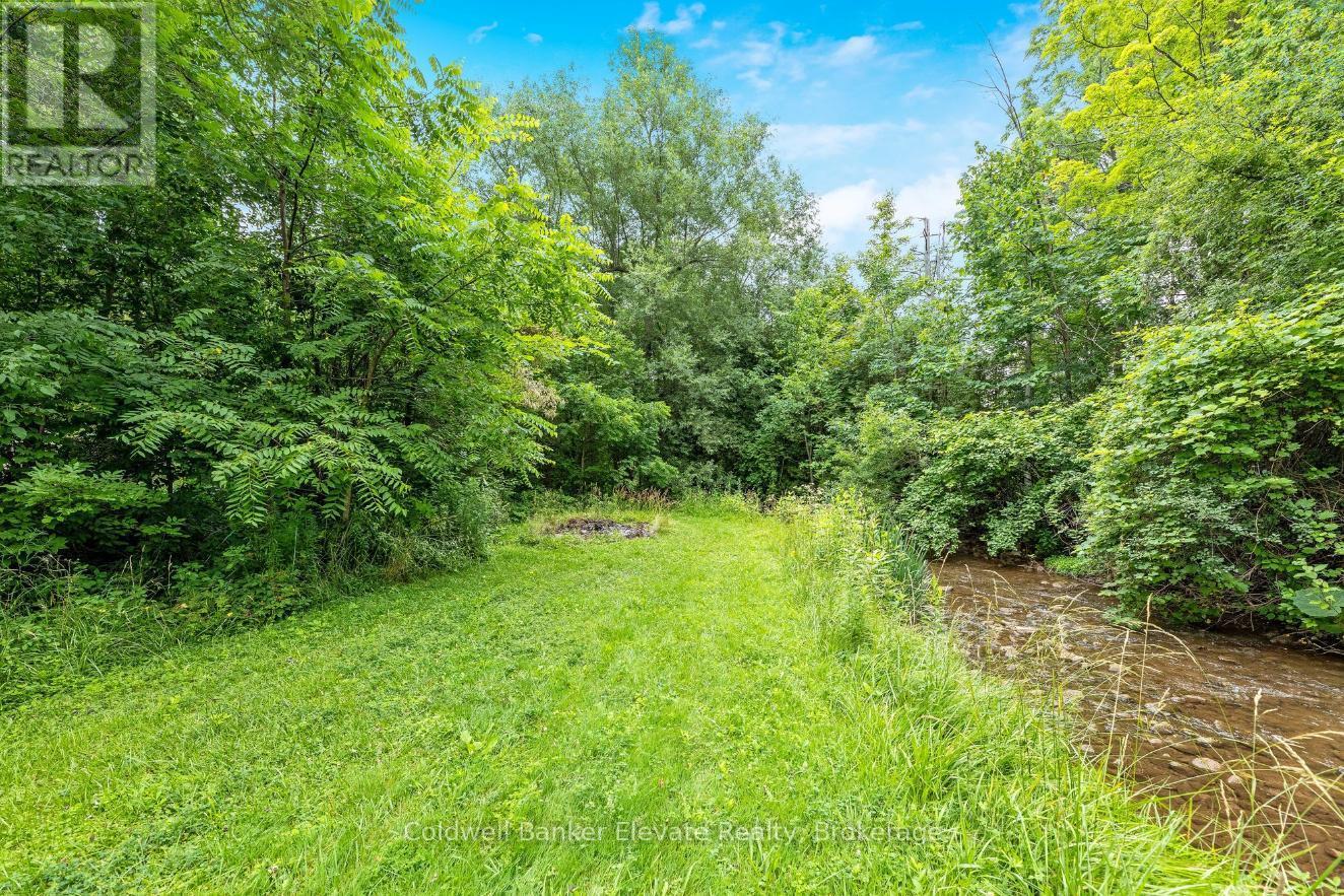 8 Ann Street, Halton Hills, Ontario  L7G 2V2 - Photo 43 - W12593910