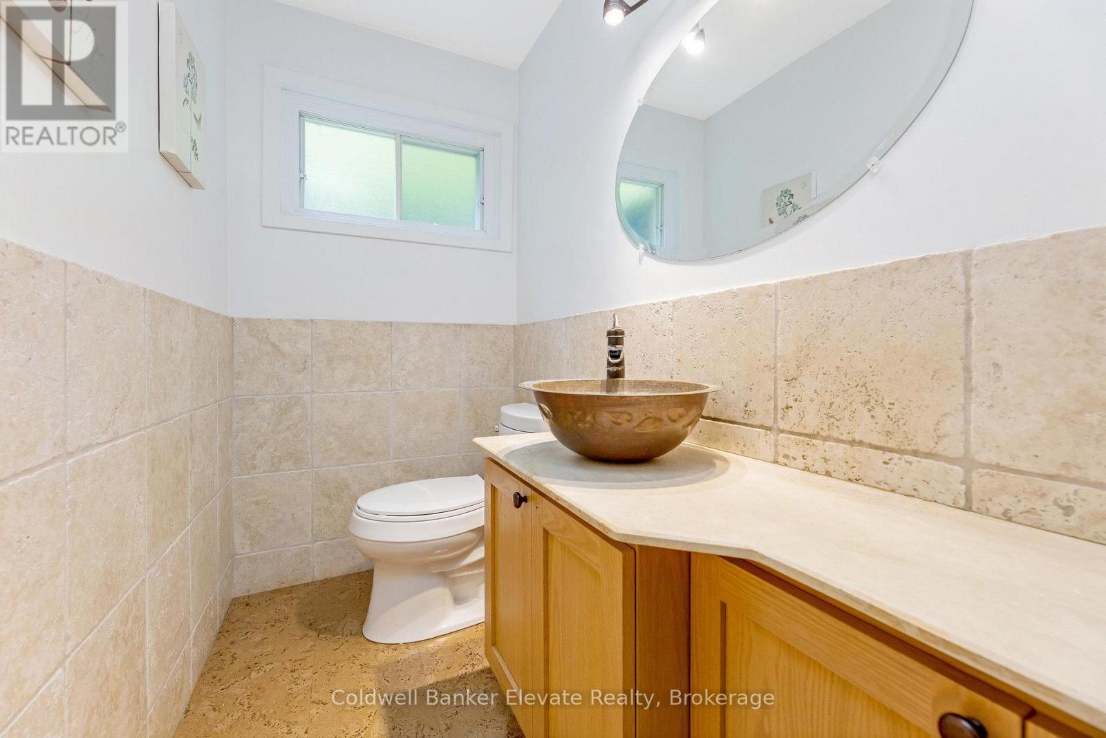 8 Ann Street, Halton Hills, Ontario  L7G 2V2 - Photo 22 - W12593910