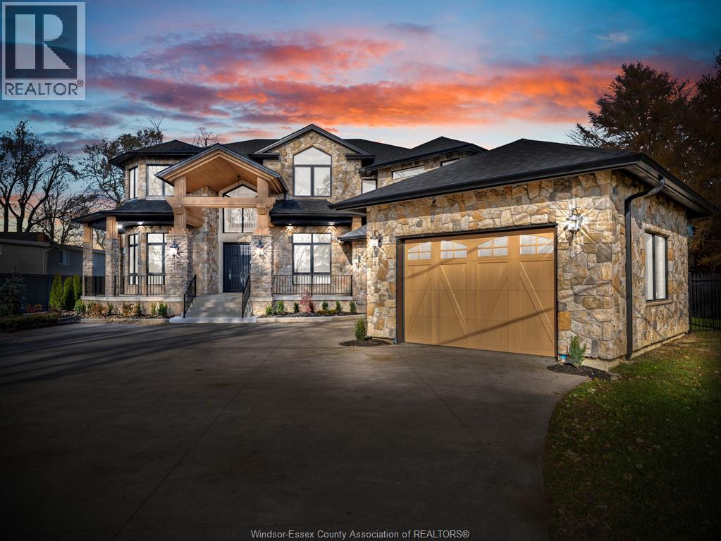 720 OLD TECUMSEH ROAD East, lakeshore, Ontario