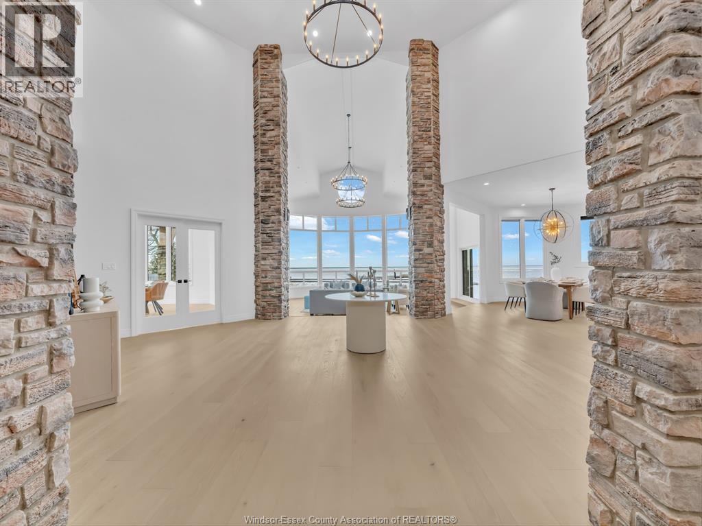 720 Old Tecumseh Road East, Lakeshore, Ontario  N0R 1A0 - Photo 11 - 25031843