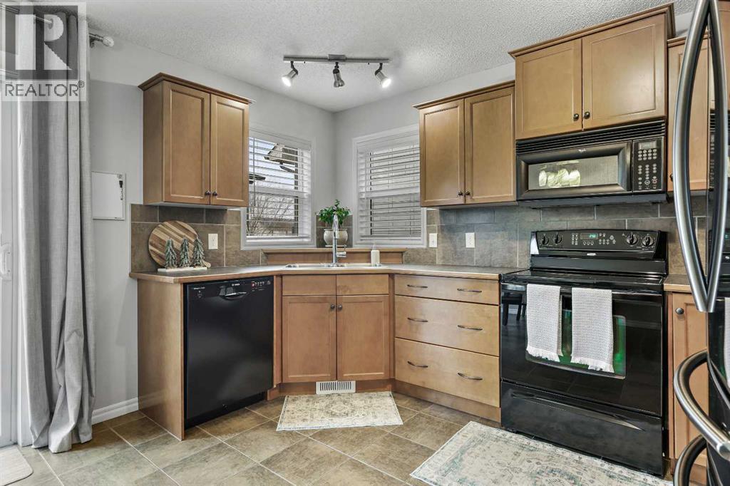 25 Mckinnon Street Nw, Langdon, Alberta  T0J 1X2 - Photo 9 - A2270671