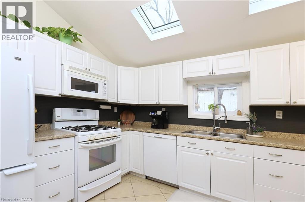 8190 Mud Street W, Grassie, Ontario  L0R 1M0 - Photo 22 - 40794440