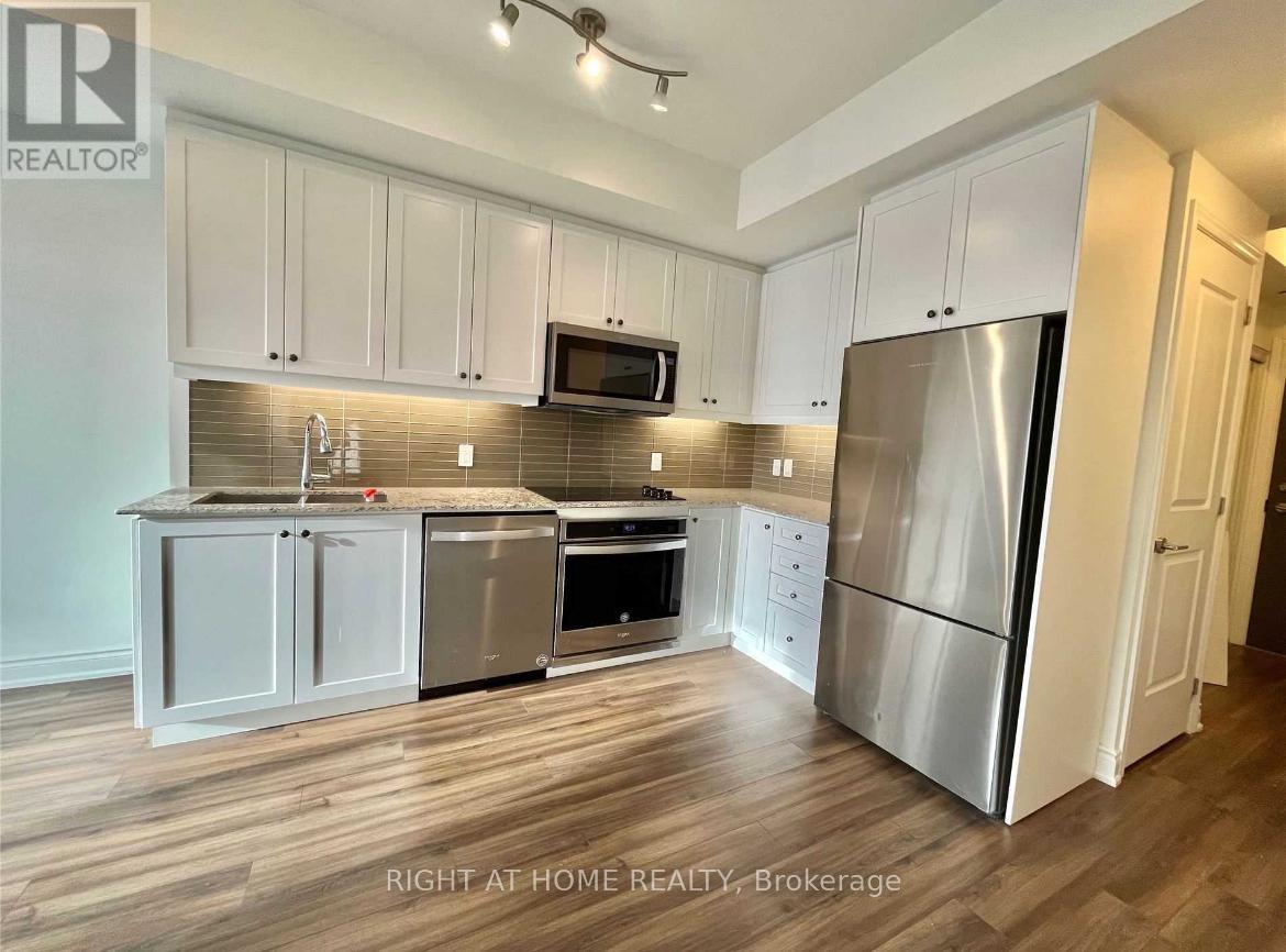 1005 - 9618 Yonge Street, Richmond Hill (North Richvale), Ontario  L4C 0X5 - Photo 4 - N12640786