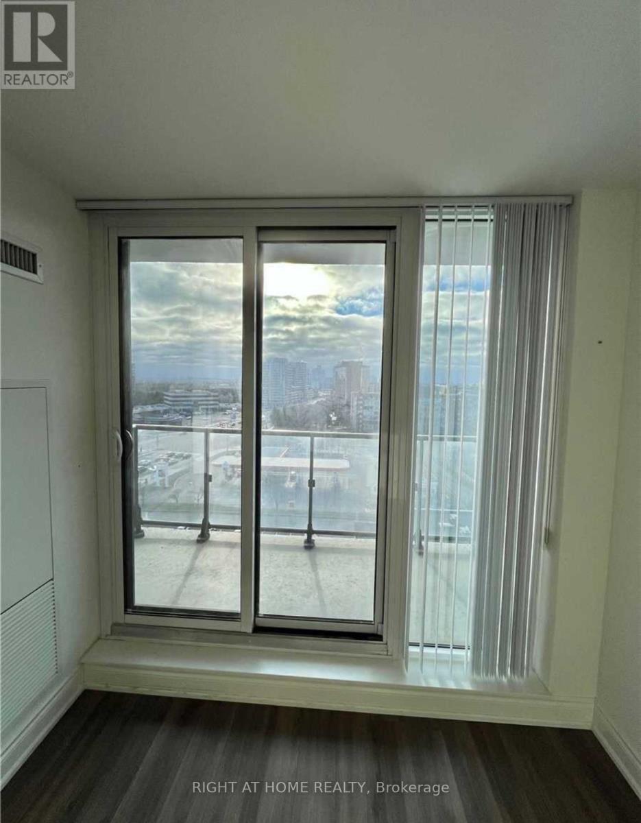 1005 - 9618 Yonge Street, Richmond Hill (North Richvale), Ontario  L4C 0X5 - Photo 9 - N12640786