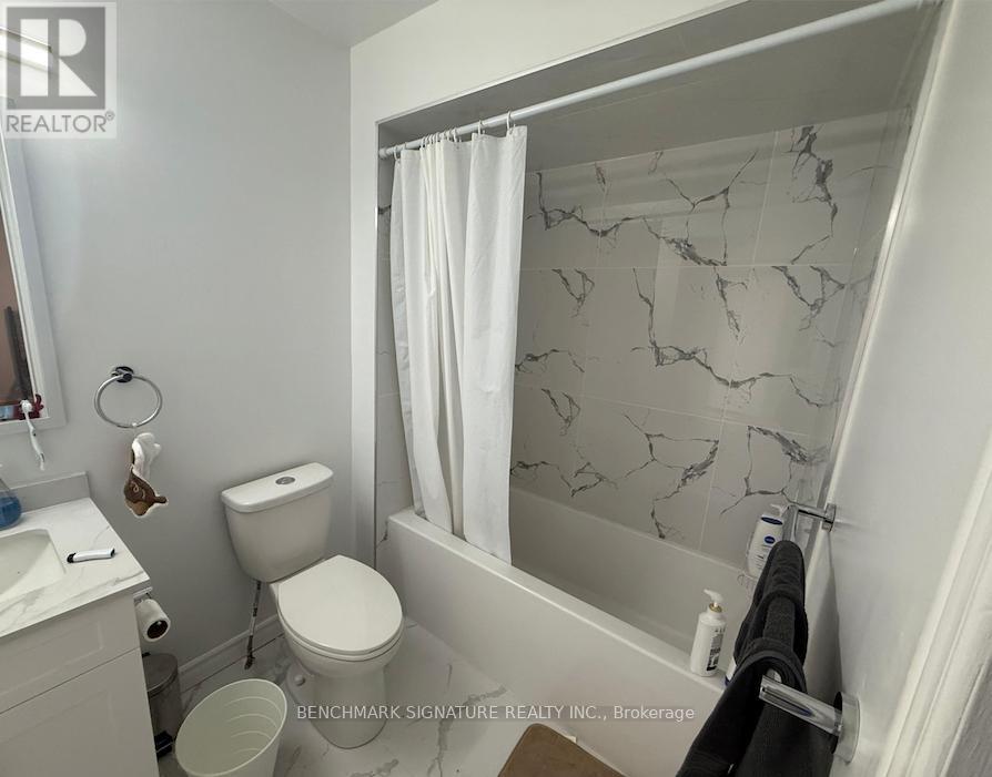 637 South Unionville Avenue, Markham (Village Green-South Unionville), Ontario  L3R 4W6 - Photo 27 - N12640812