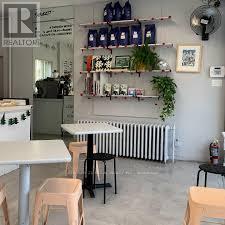 679 Lansdowne Avenue, Toronto, Ontario  M6H 3Y9 - Photo 4 - W12410434