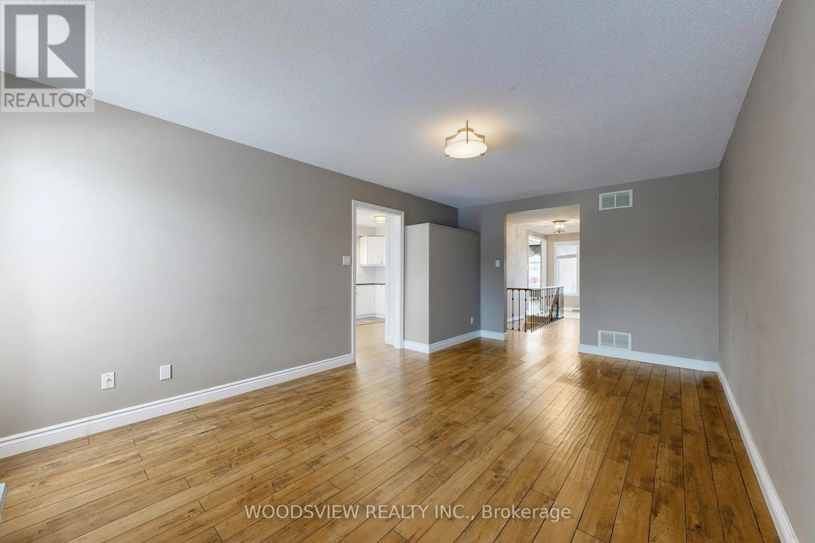 2 Charles Court, Barrie, Ontario  L4N 6S8 - Photo 10 - S12640784