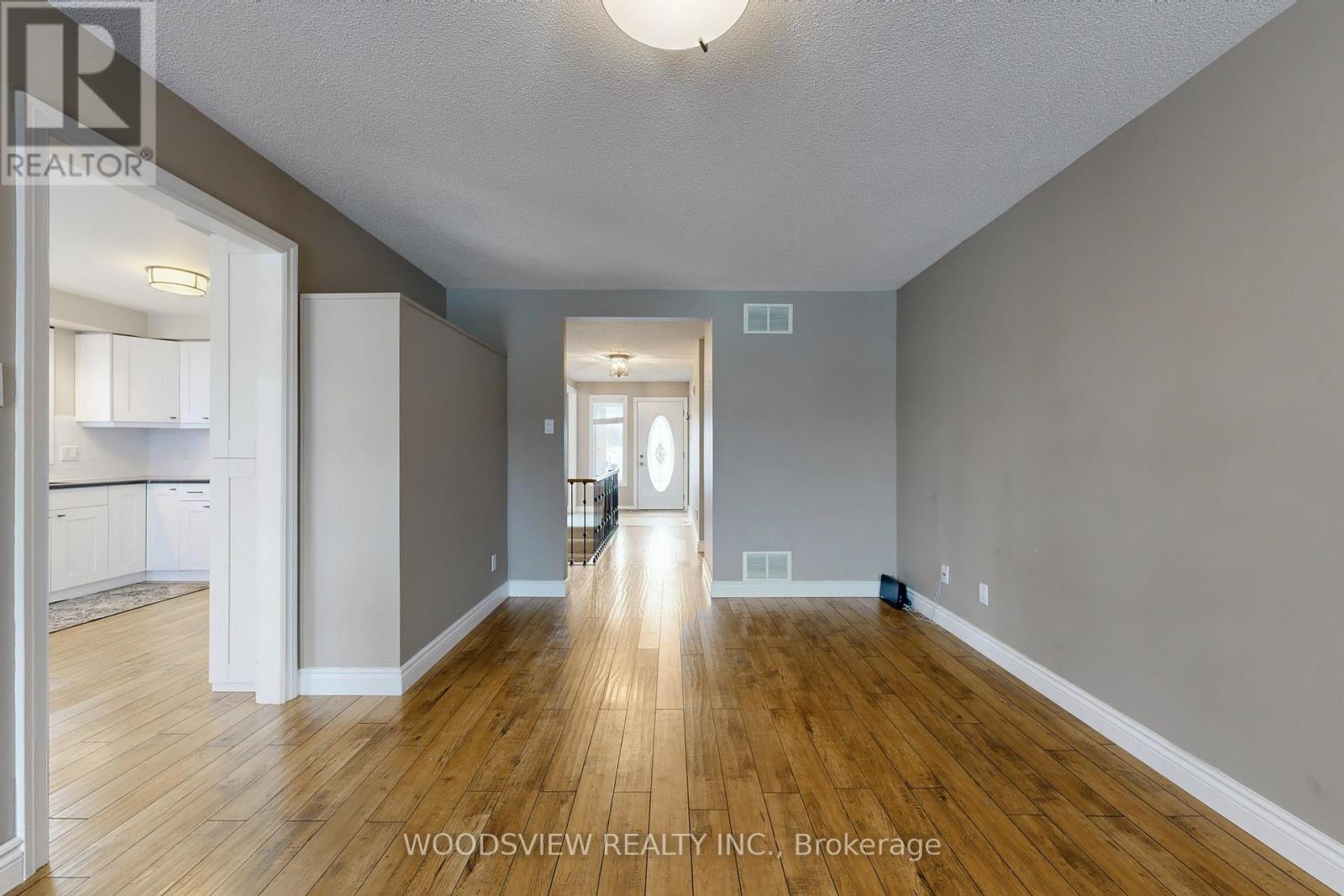 2 Charles Court, Barrie, Ontario  L4N 6S8 - Photo 11 - S12640784