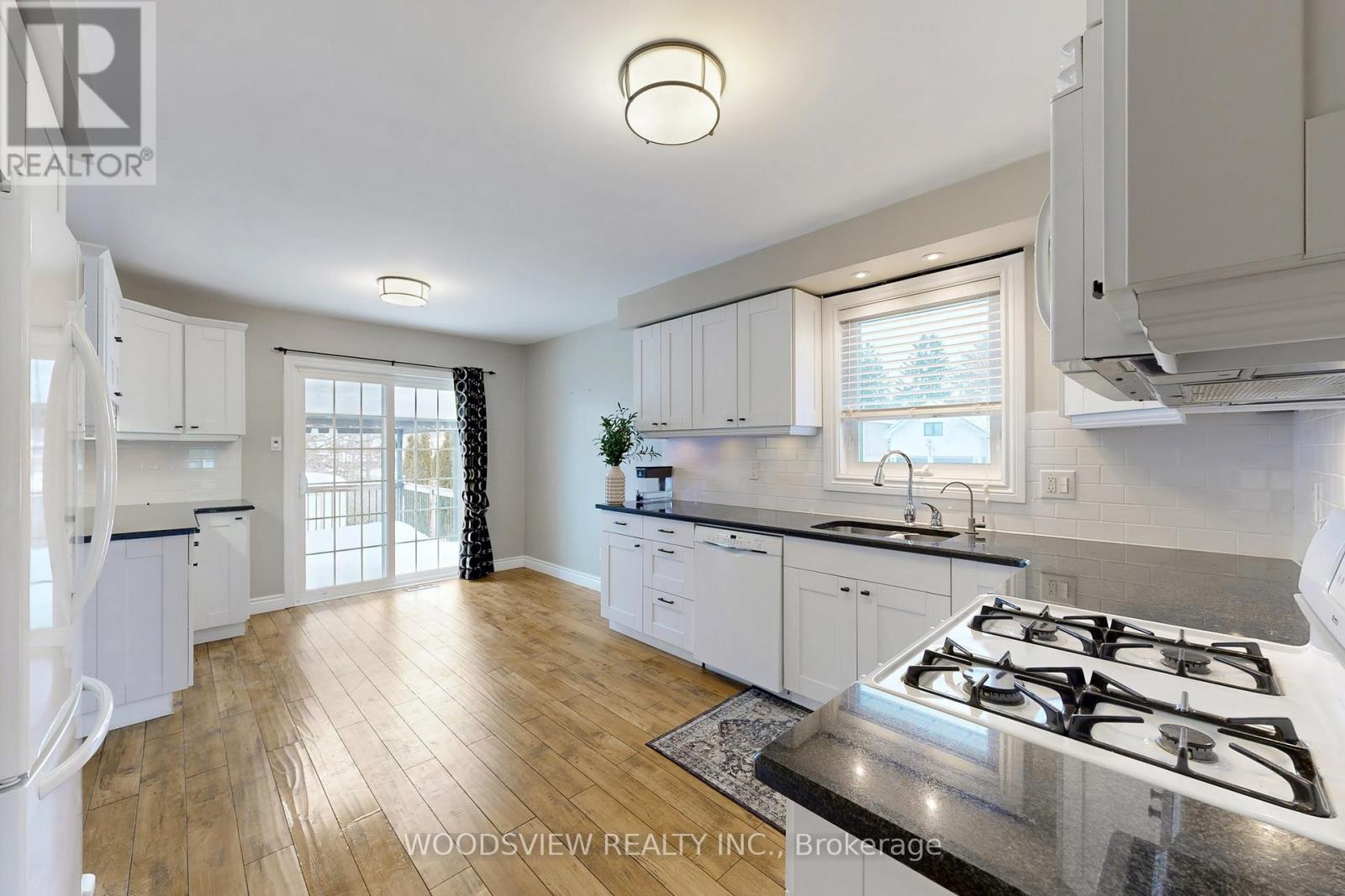 2 Charles Court, Barrie, Ontario  L4N 6S8 - Photo 12 - S12640784