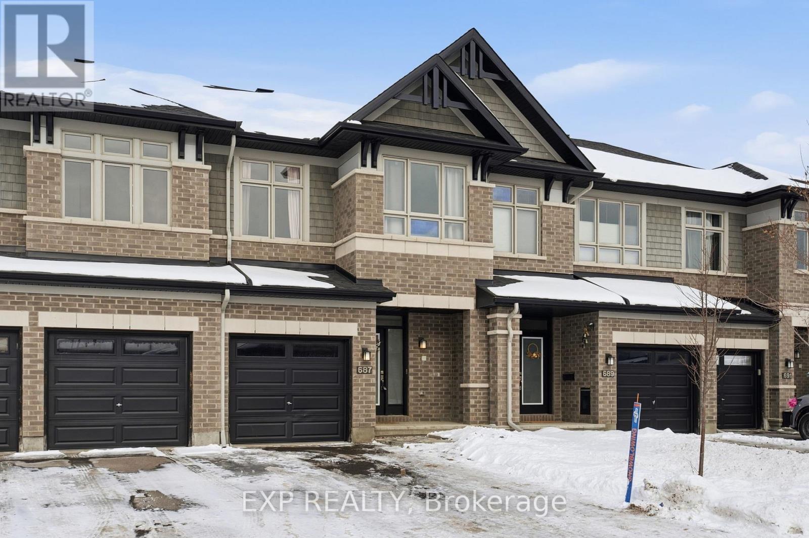 687 Capricorn Circle, Ottawa, Ontario  K4M 0J5 - Photo 2 - X12640856