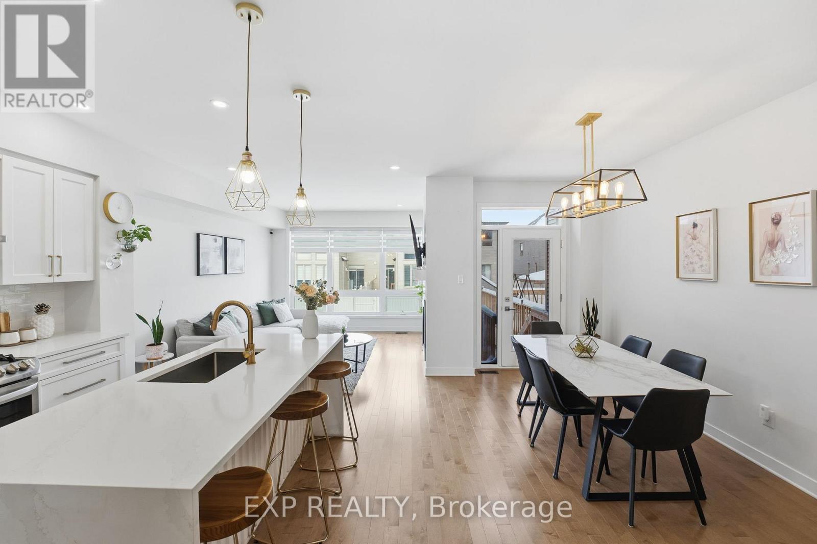 687 Capricorn Circle, Ottawa, Ontario  K4M 0J5 - Photo 6 - X12640856