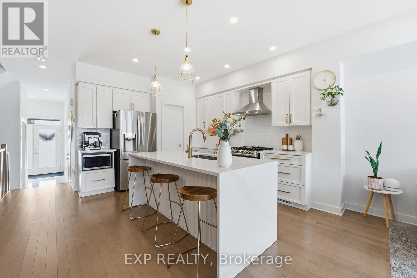 687 Capricorn Circle, Ottawa, Ontario  K4M 0J5 - Photo 8 - X12640856