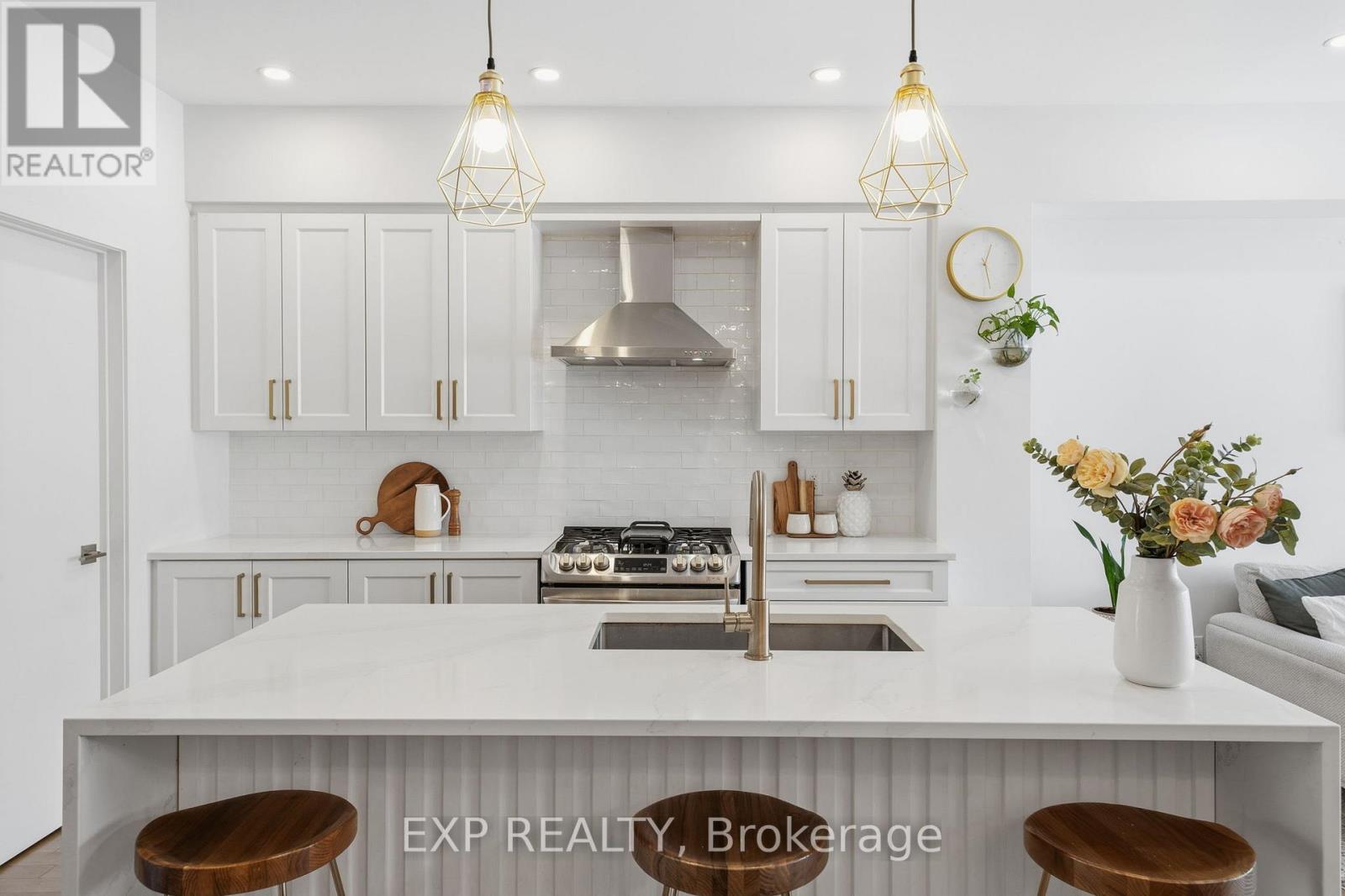 687 Capricorn Circle, Ottawa, Ontario  K4M 0J5 - Photo 9 - X12640856