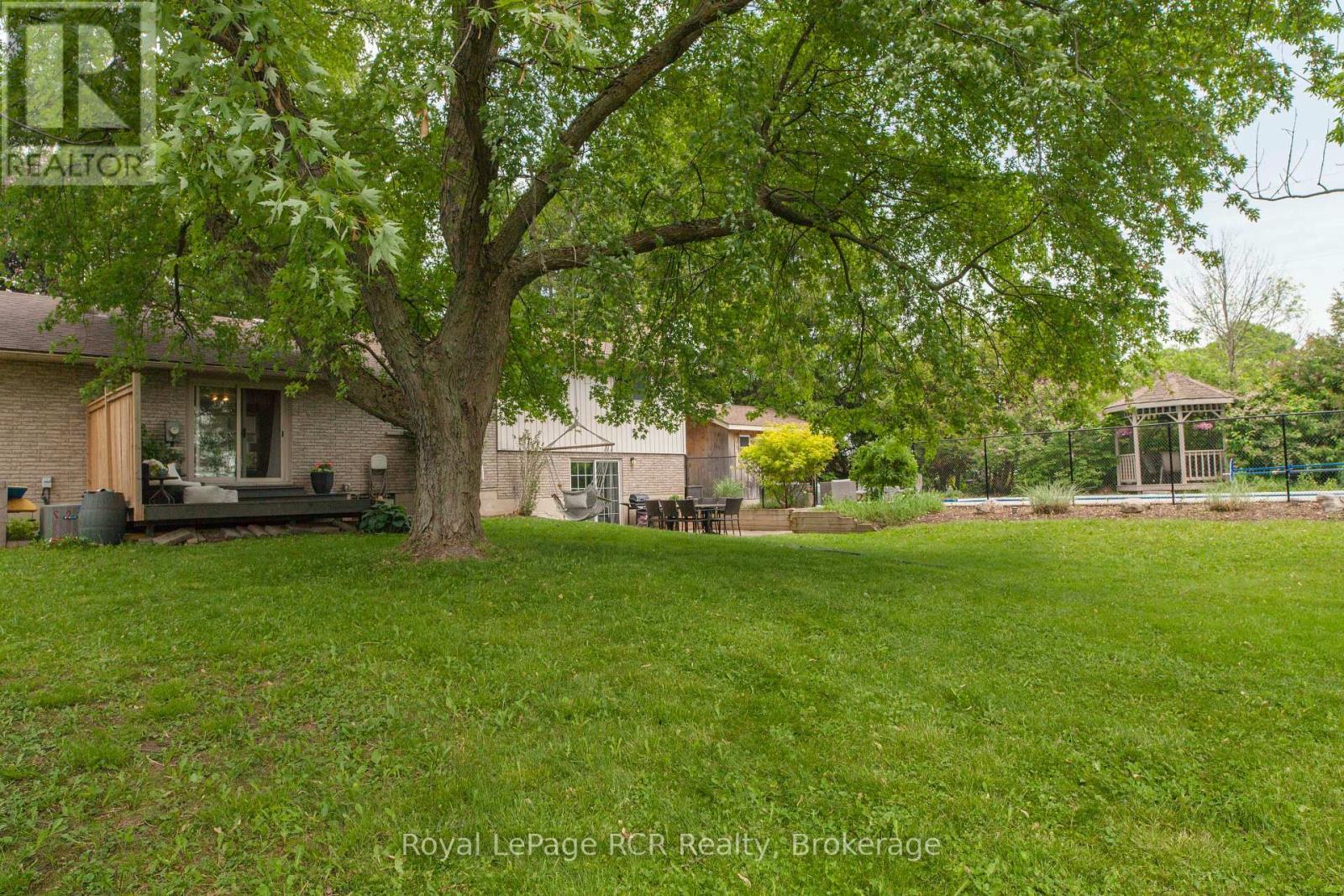 202122 21 Highway, Georgian Bluffs, Ontario N4K 5N7 - Photo 36 - X12640840