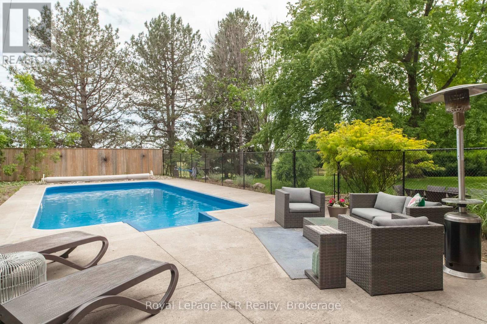 202122 21 Highway, Georgian Bluffs, Ontario N4K 5N7 - Photo 41 - X12640840