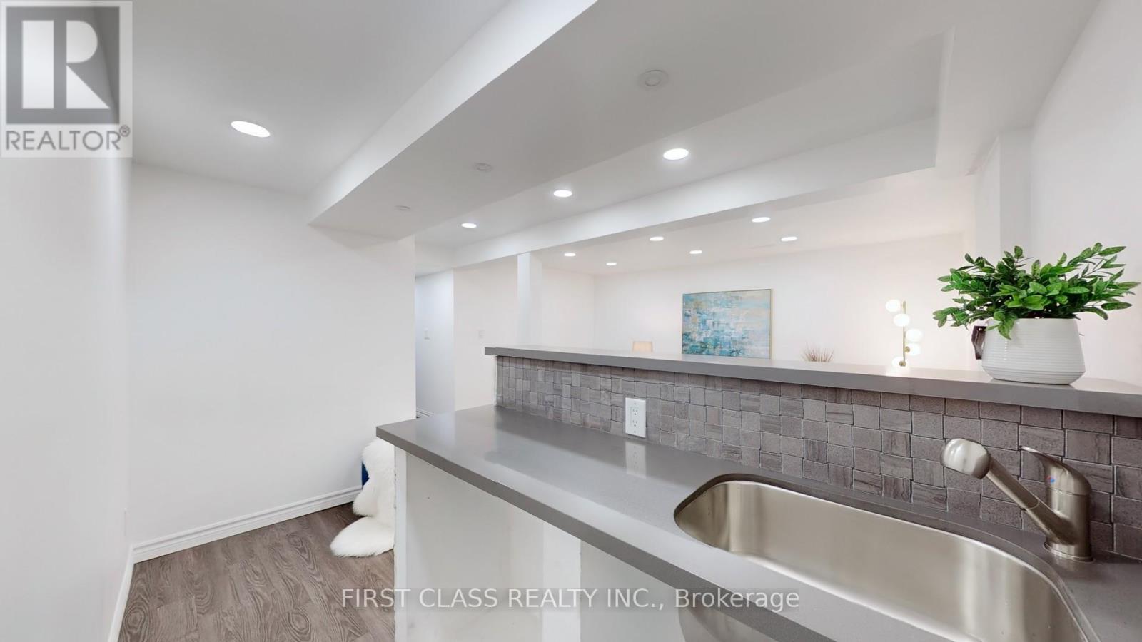 2231 Shipwright Road, Oakville (Ga Glen Abbey), Ontario  L6M 3E2 - Photo 35 - W12640758