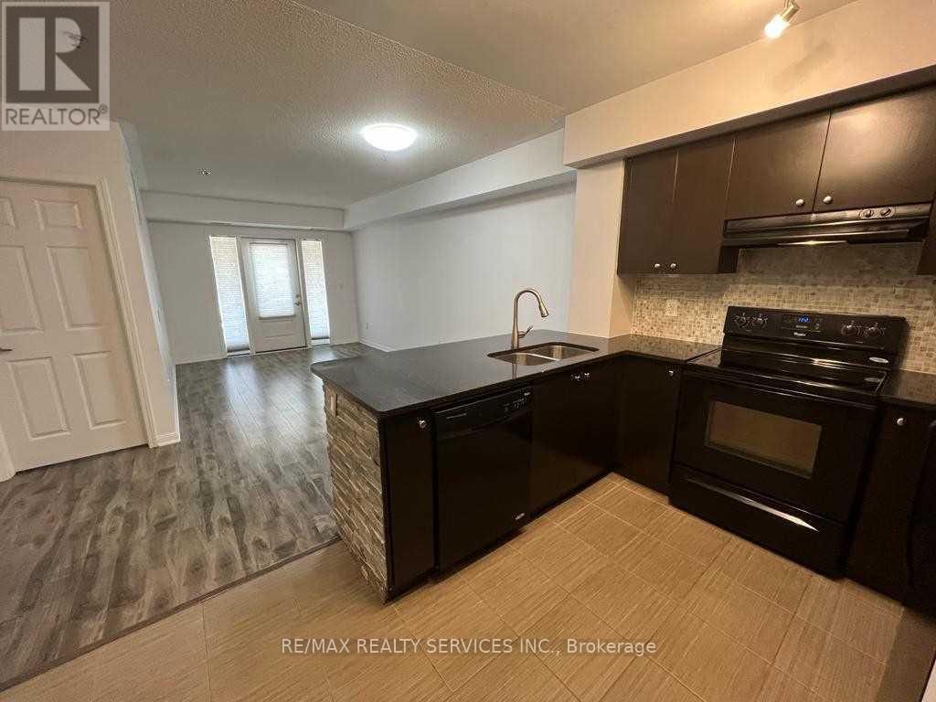 101 - 60 Baycliffe Crescent, Brampton (Northwest Brampton), Ontario  L7A 0Z4 - Photo 3 - W12640772