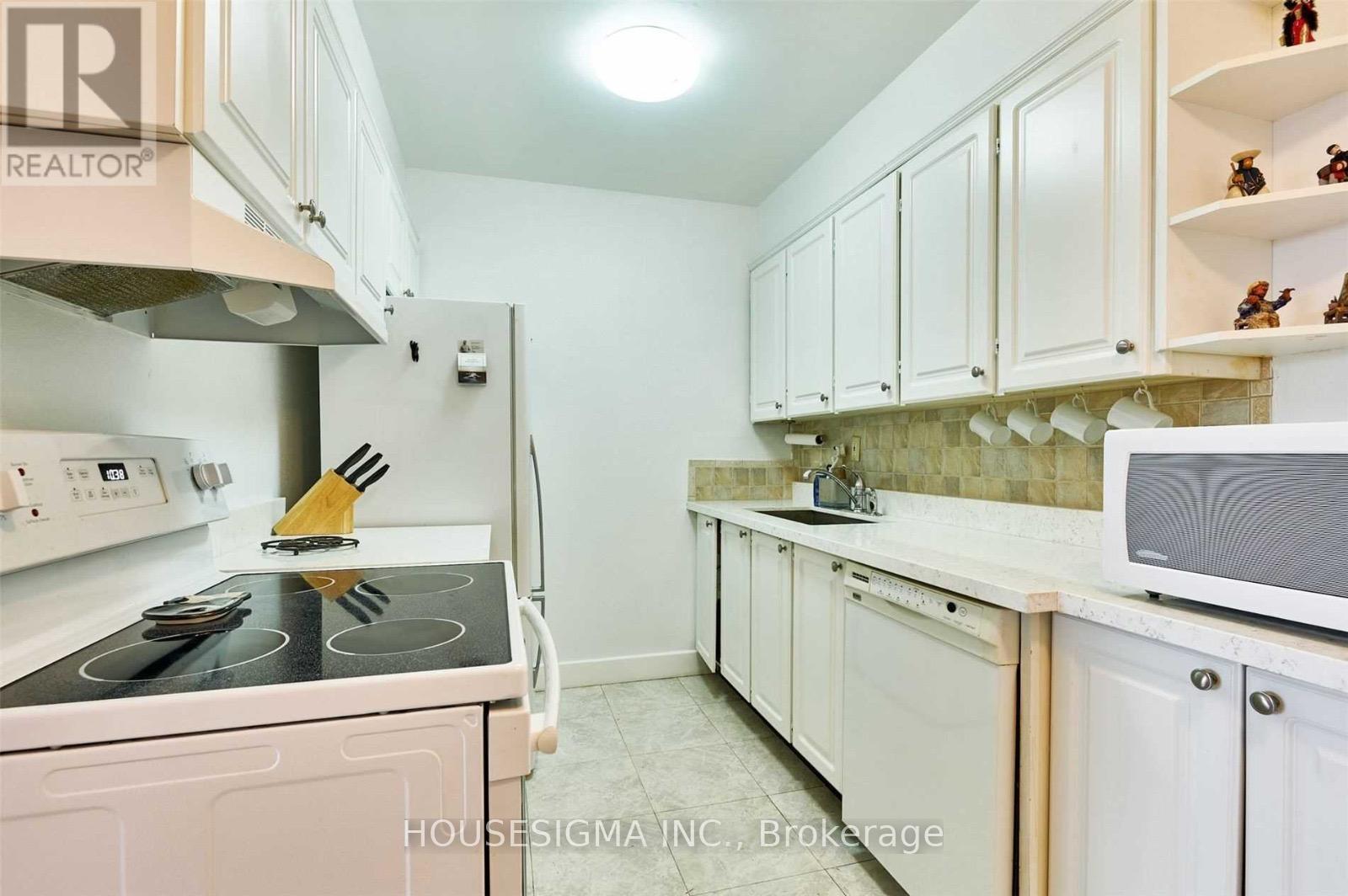 1607 - 45 Southport Street, Toronto (High Park-Swansea), Ontario  M6S 3N5 - Photo 7 - W12640782