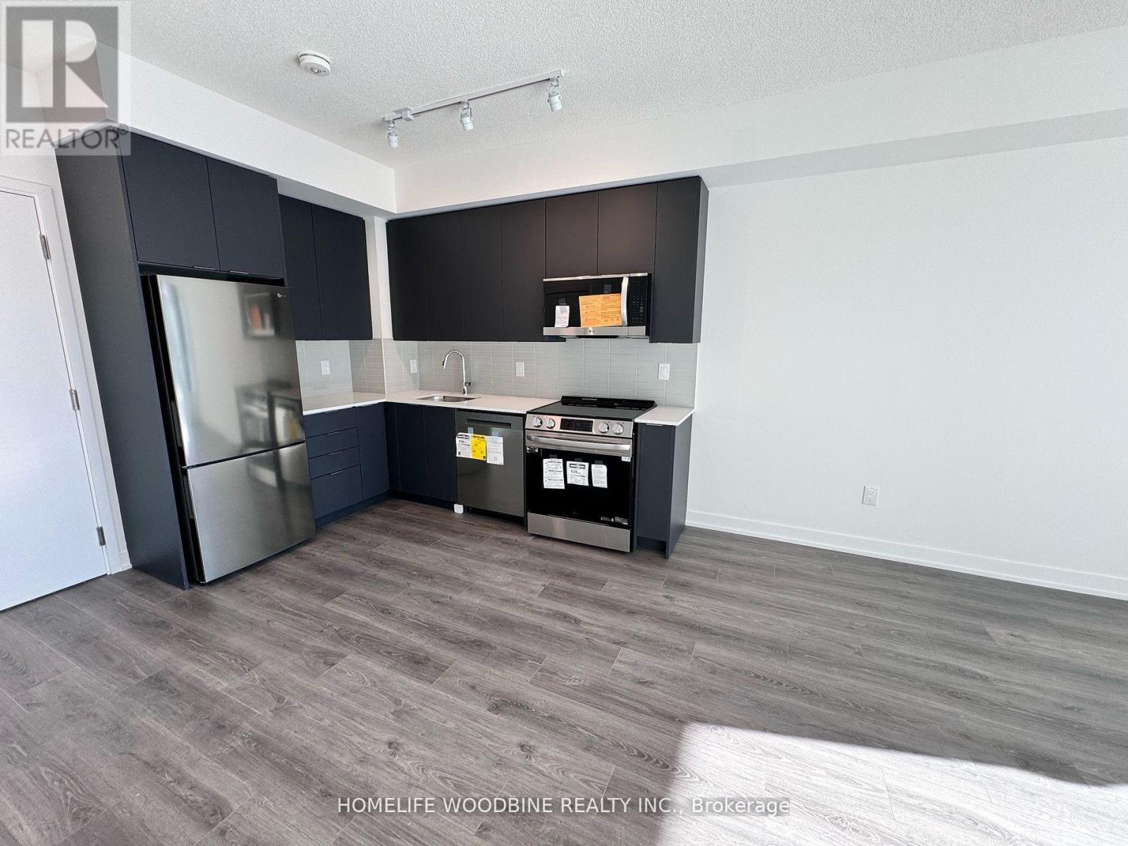 713 - 225 Malta Avenue, Brampton (Fletcher's Creek South), Ontario  L6Y 4M5 - Photo 4 - W12640802