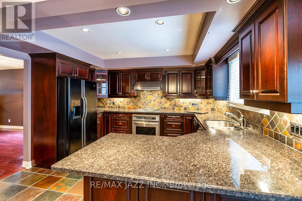 1002 Riverview Crescent, Pickering (Rougemount), Ontario  L1V 4M5 - Photo 14 - E12640894