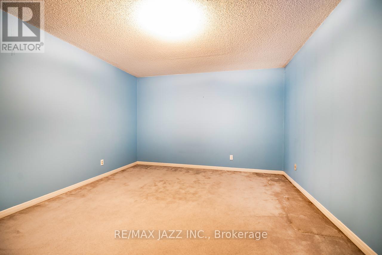 1002 Riverview Crescent, Pickering (Rougemount), Ontario  L1V 4M5 - Photo 31 - E12640894