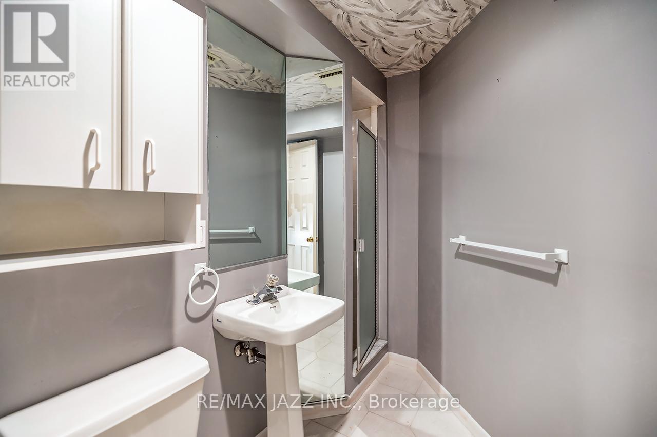 1002 Riverview Crescent, Pickering (Rougemount), Ontario  L1V 4M5 - Photo 42 - E12640894