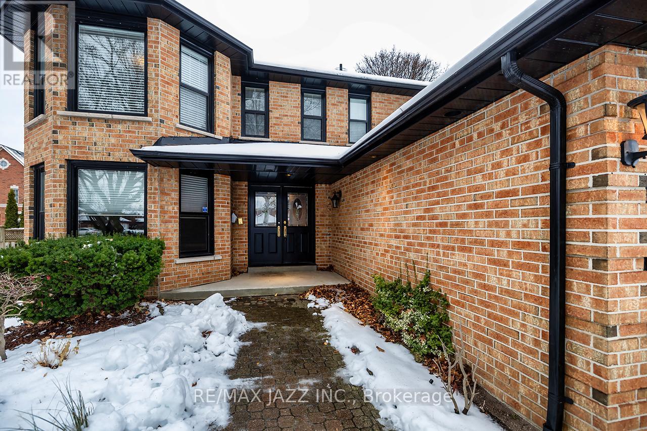 1002 Riverview Crescent, Pickering (Rougemount), Ontario  L1V 4M5 - Photo 5 - E12640894
