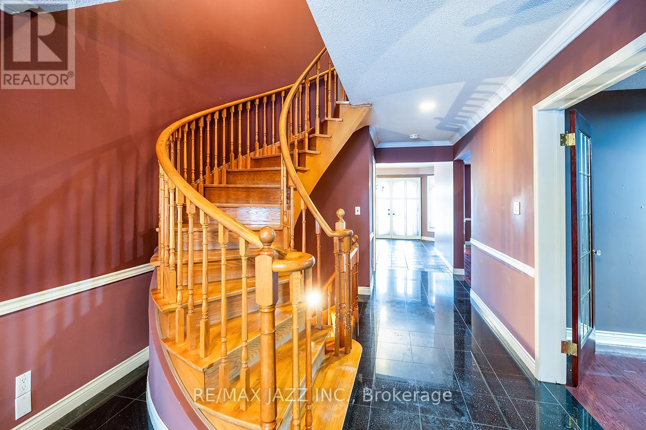 1002 Riverview Crescent, Pickering (Rougemount), Ontario  L1V 4M5 - Photo 8 - E12640894