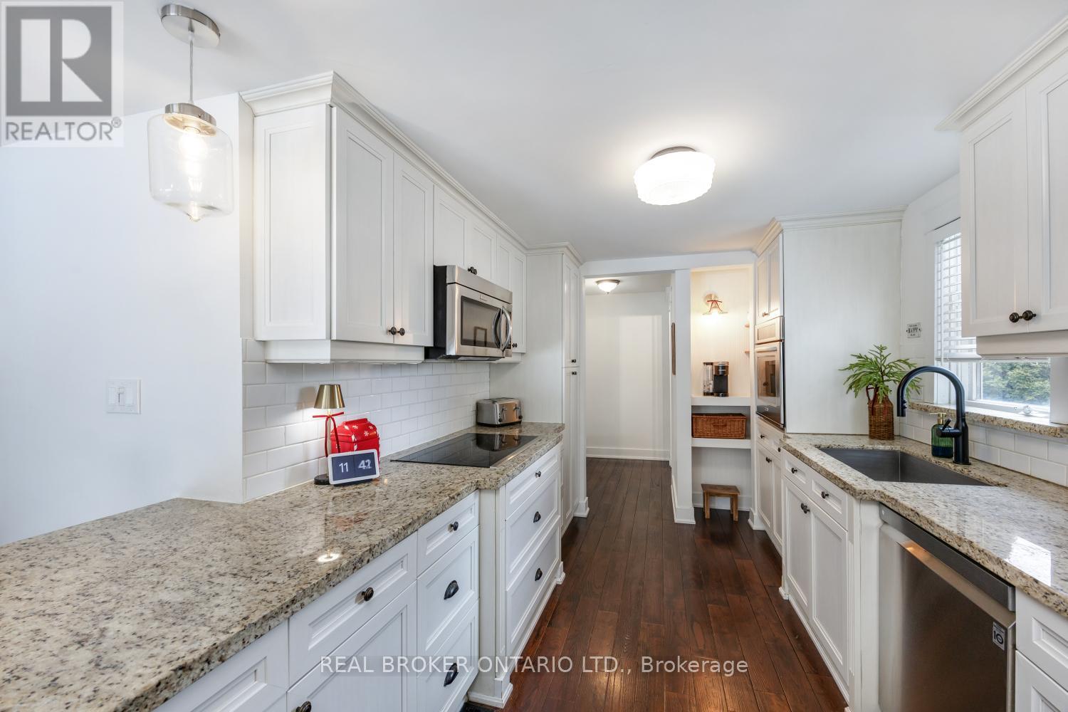 216 Liberty Street N, Clarington (Bowmanville), Ontario  L1C 2M8 - Photo 12 - E12641000