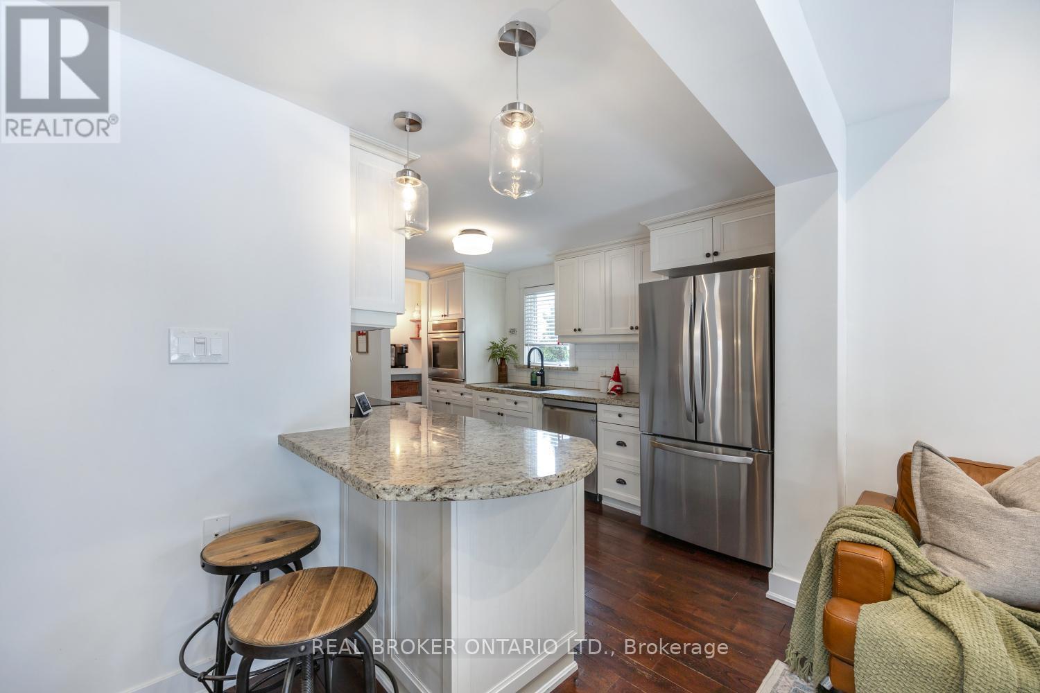 216 Liberty Street N, Clarington (Bowmanville), Ontario  L1C 2M8 - Photo 14 - E12641000