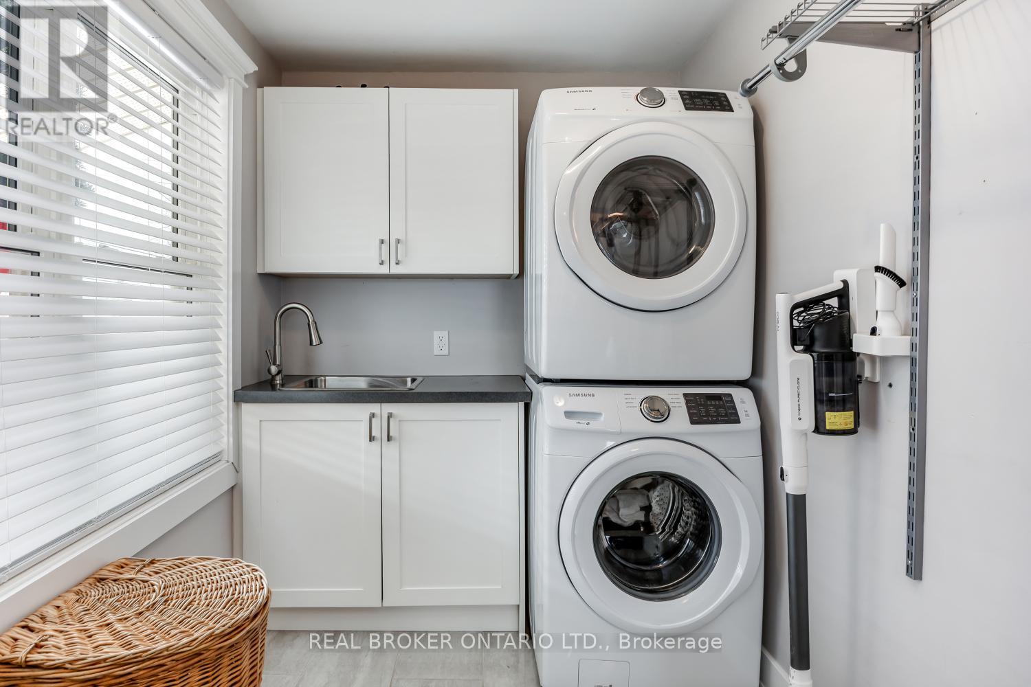 216 Liberty Street N, Clarington (Bowmanville), Ontario  L1C 2M8 - Photo 21 - E12641000