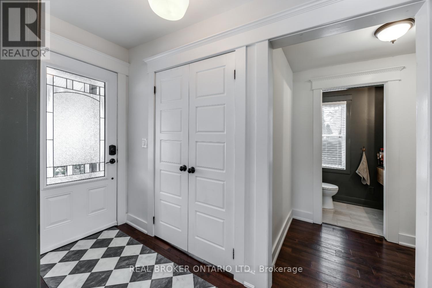 216 Liberty Street N, Clarington (Bowmanville), Ontario  L1C 2M8 - Photo 6 - E12641000