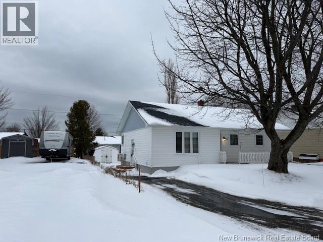 163 Mckay Street, Dalhousie, New Brunswick  E8C 1Z8 - Photo 1 - NB131370