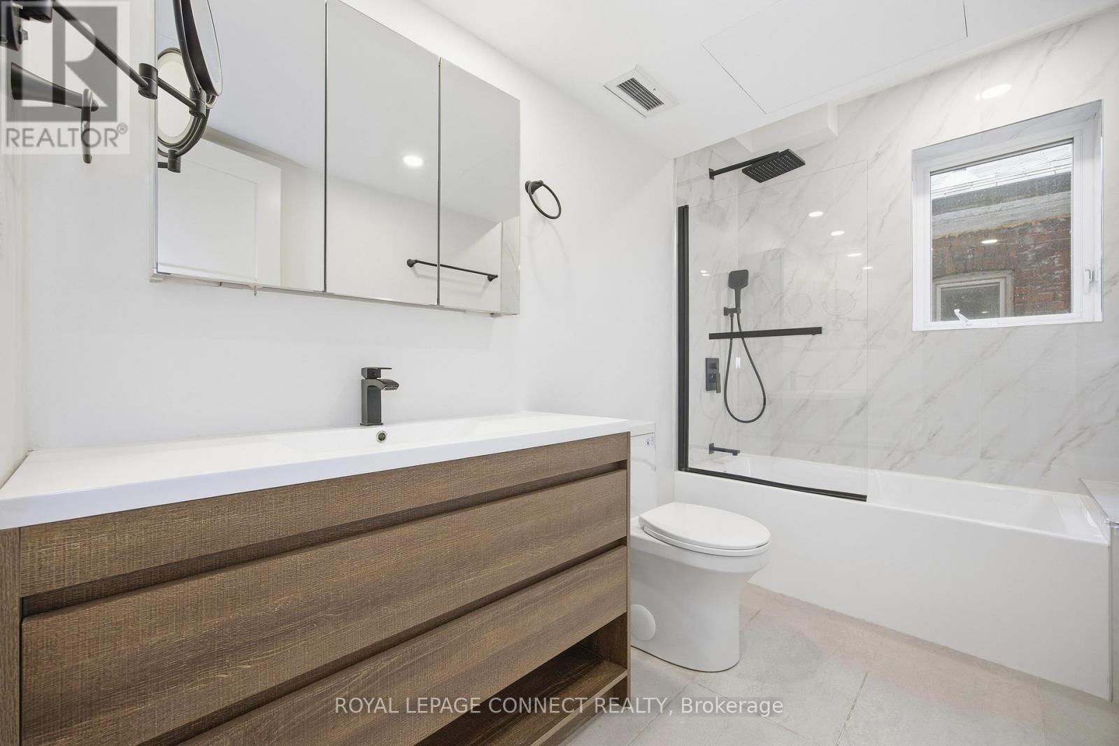 16 Rosemount Avenue, Toronto, Ontario  M6H 2M1 - Photo 27 - C12518654