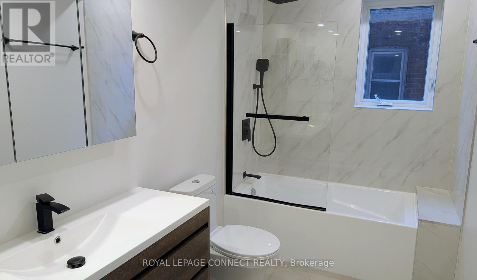 16 Rosemount Avenue, Toronto, Ontario  M6H 2M1 - Photo 37 - C12518654