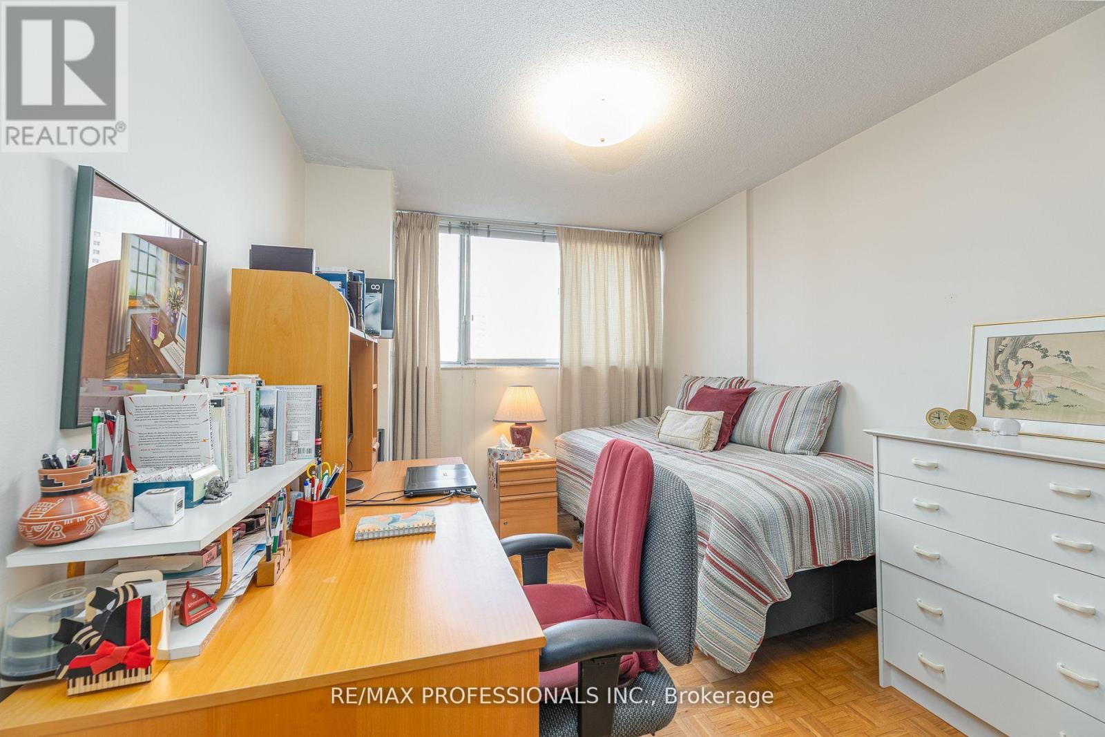 907 - 11 Wincott Drive, Toronto, Ontario  M9R 2R9 - Photo 19 - W12466692