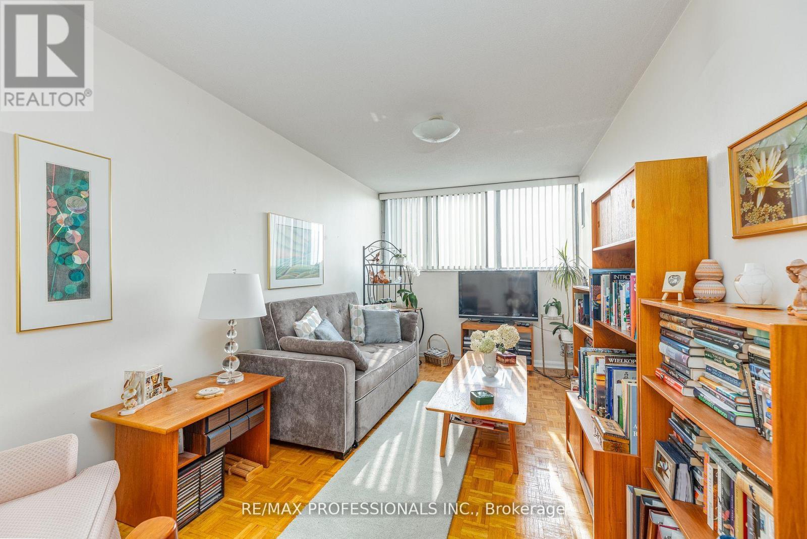907 - 11 Wincott Drive, Toronto, Ontario  M9R 2R9 - Photo 13 - W12466692
