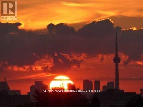 907 - 11 Wincott Drive, Toronto, Ontario  M9R 2R9 - Photo 27 - W12466692