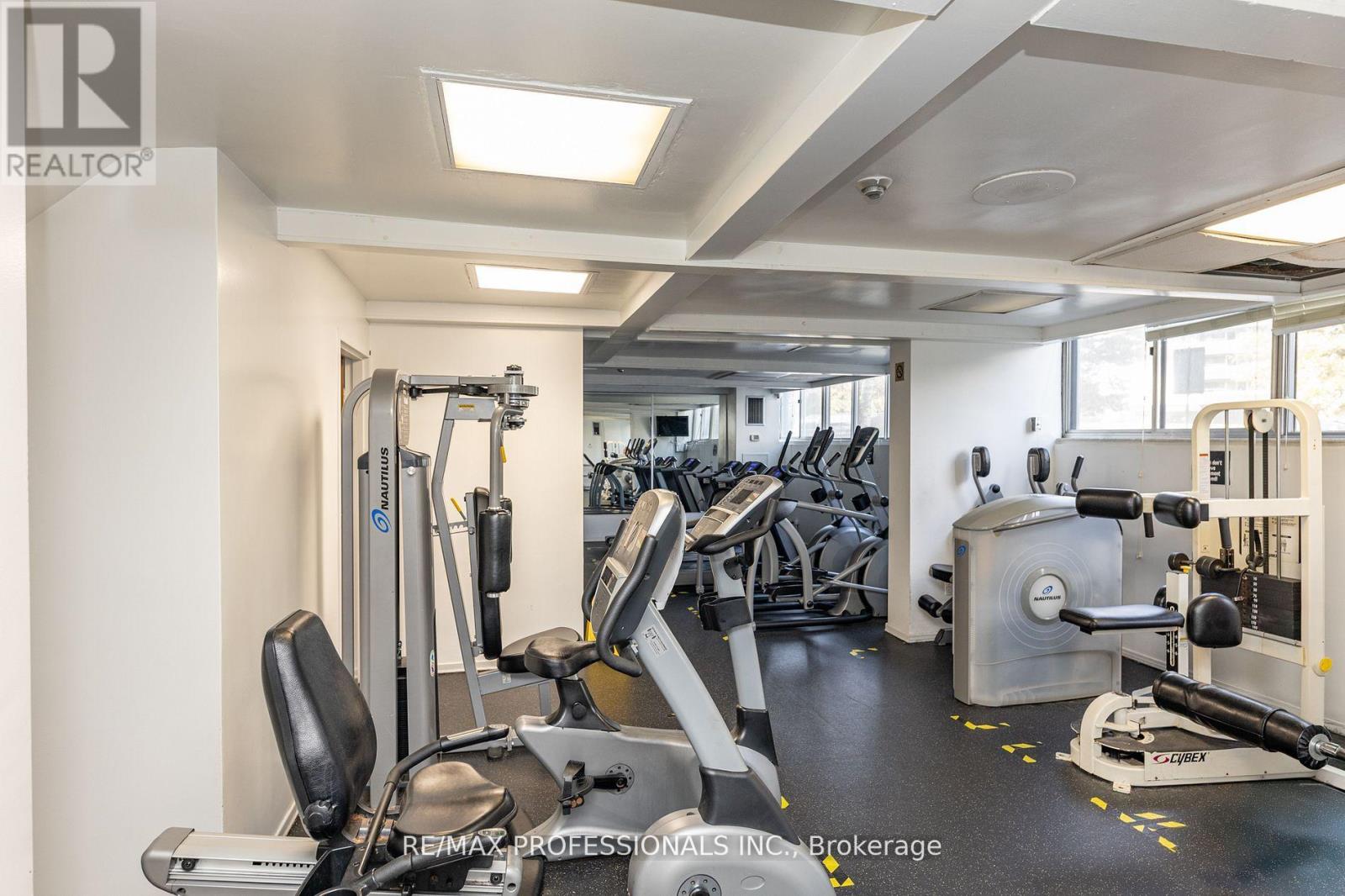 907 - 11 Wincott Drive, Toronto, Ontario  M9R 2R9 - Photo 26 - W12466692