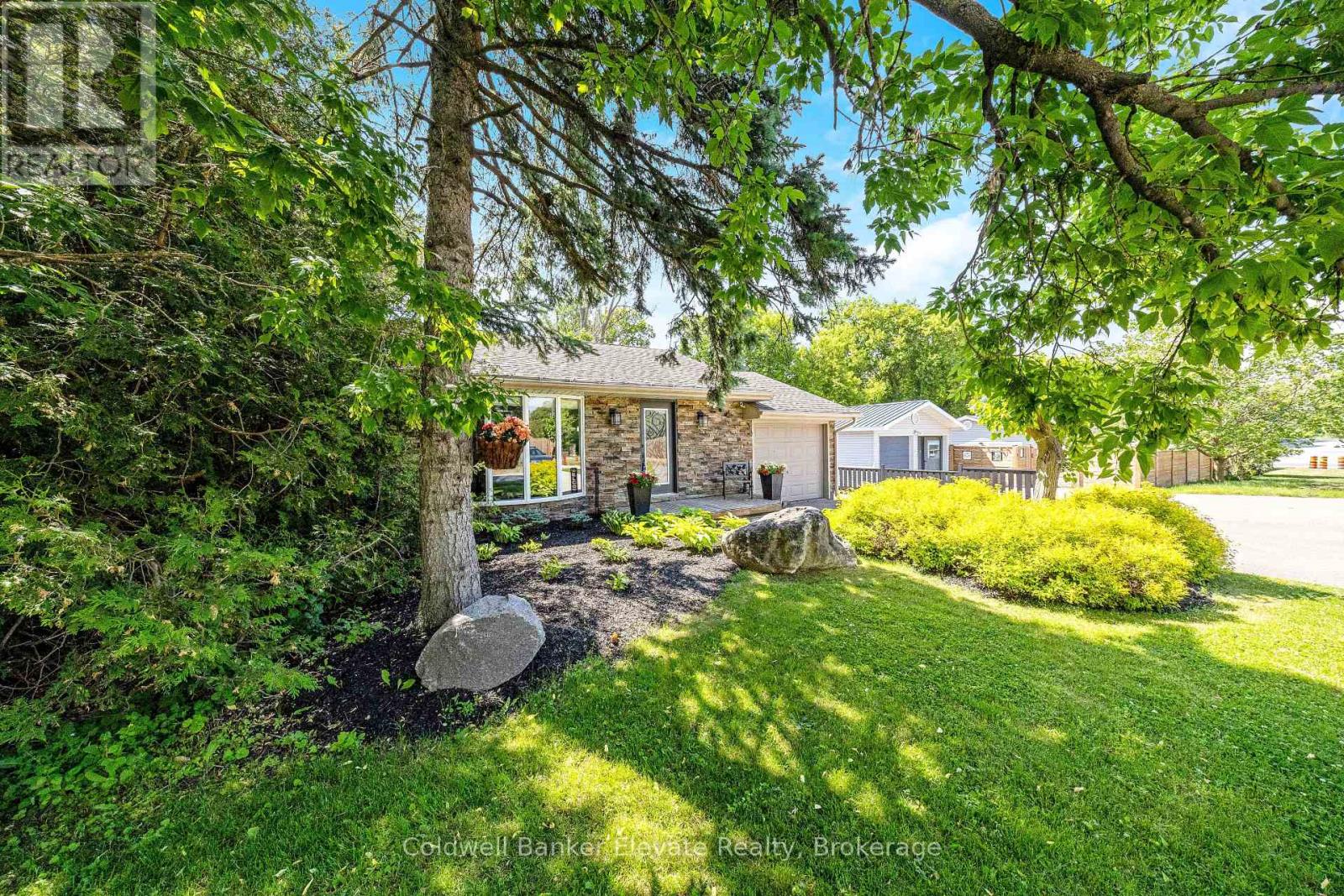 3 Lorne Street, Erin, Ontario  N0B 1T0 - Photo 5 - X12511482