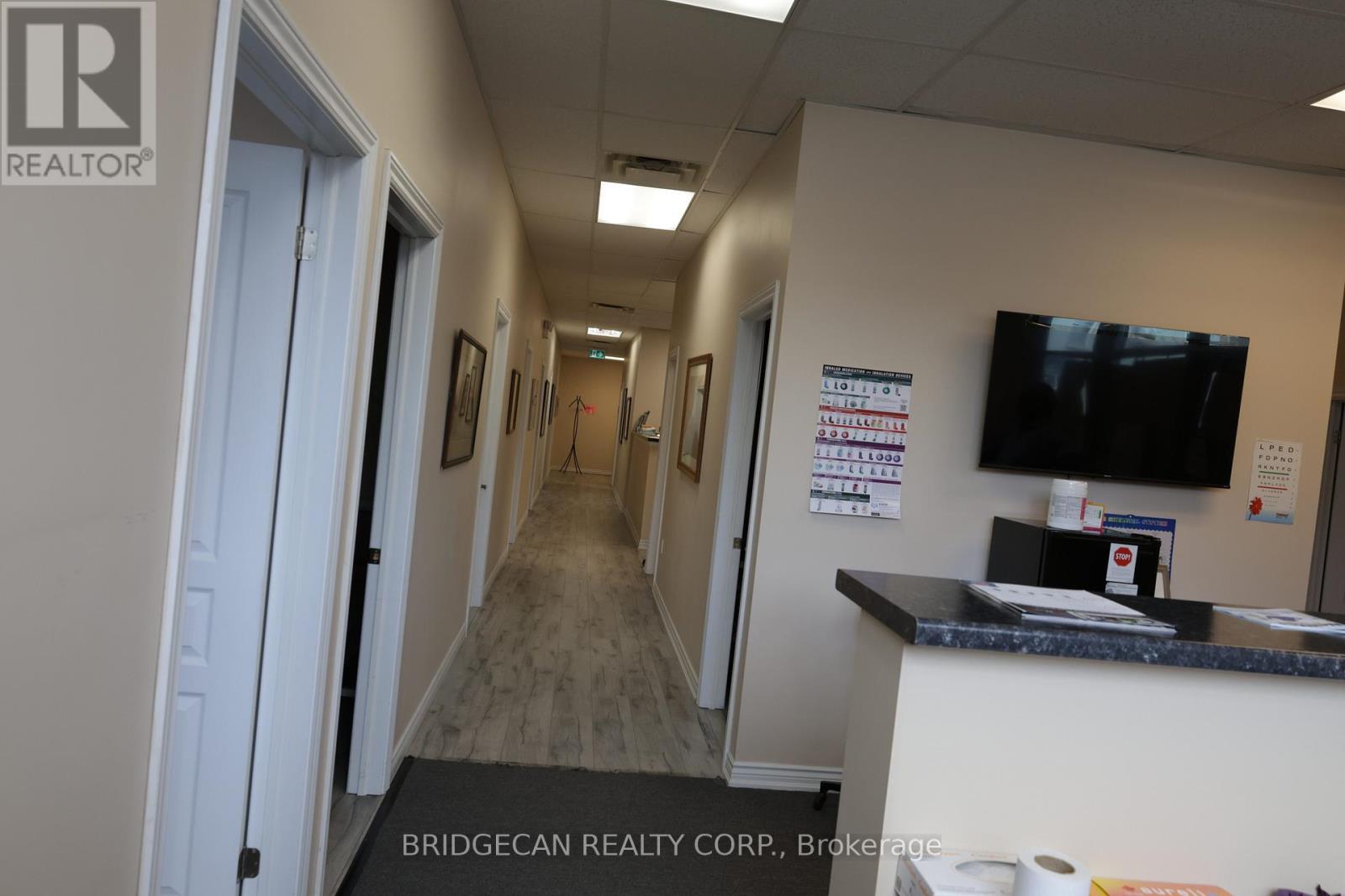 347 Colborne Street, Brantford, Ontario  N3S 3N2 - Photo 6 - X12634888